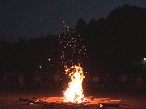 キャンプファイアー3